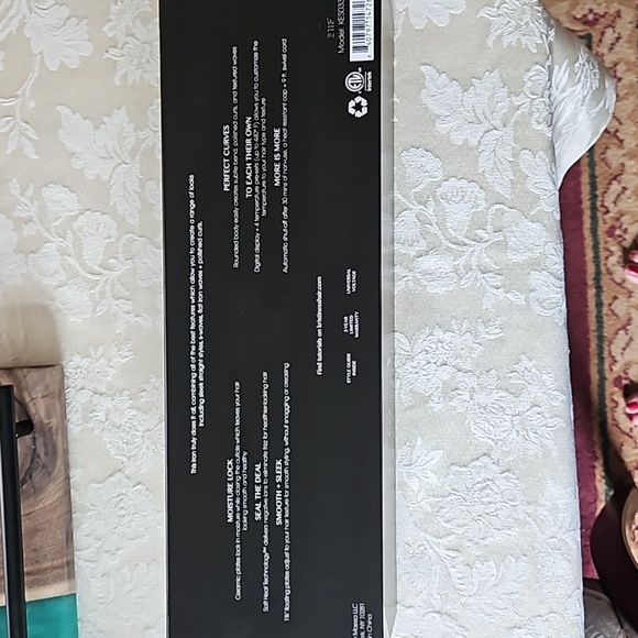 Kristin Ess NWT NanoBlack 3-in-One Flat Iron - Picture 3 of 8